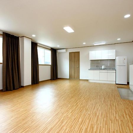 Traum Hotel & Condo Gapyeong Exterior foto
