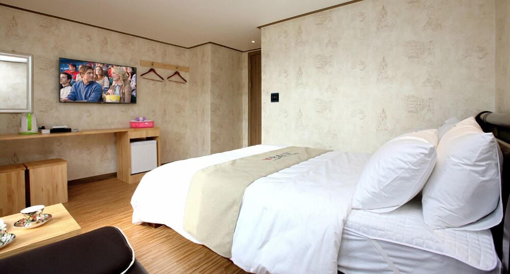Traum Hotel & Condo Gapyeong Exterior foto