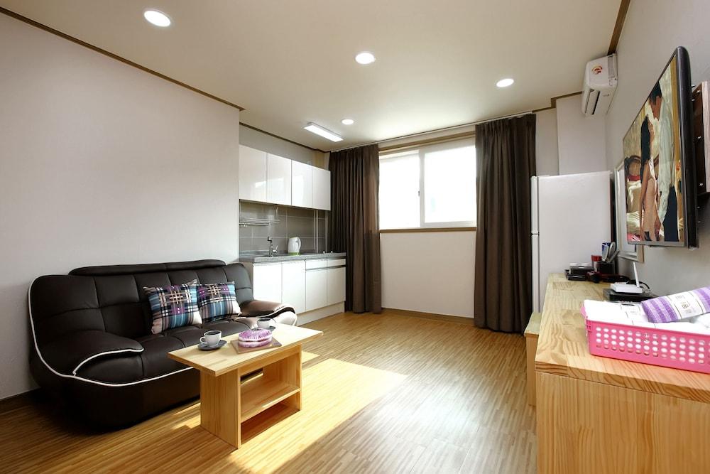 Traum Hotel & Condo Gapyeong Exterior foto