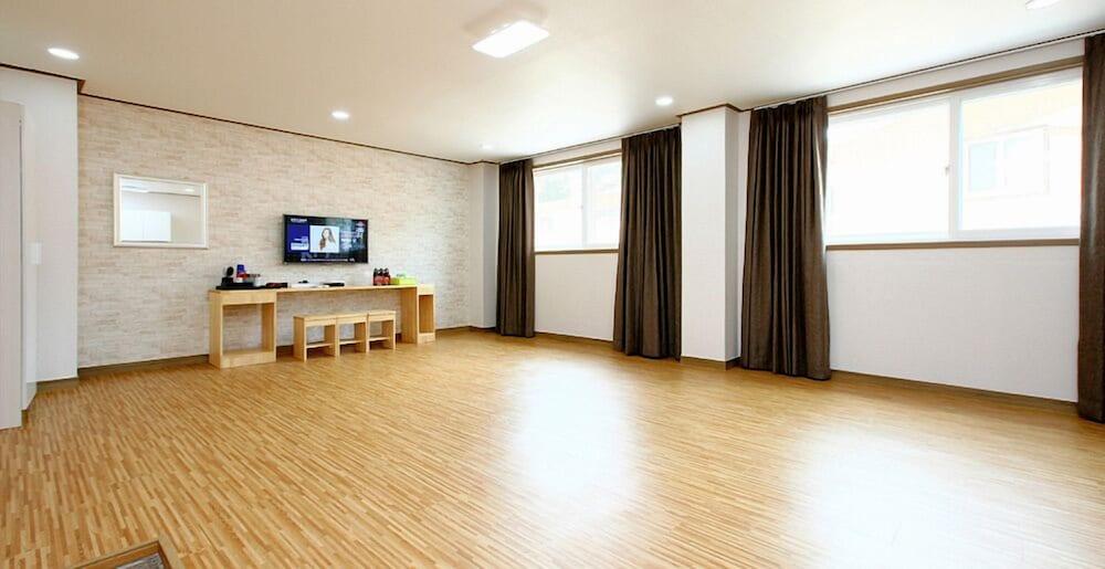 Traum Hotel & Condo Gapyeong Exterior foto