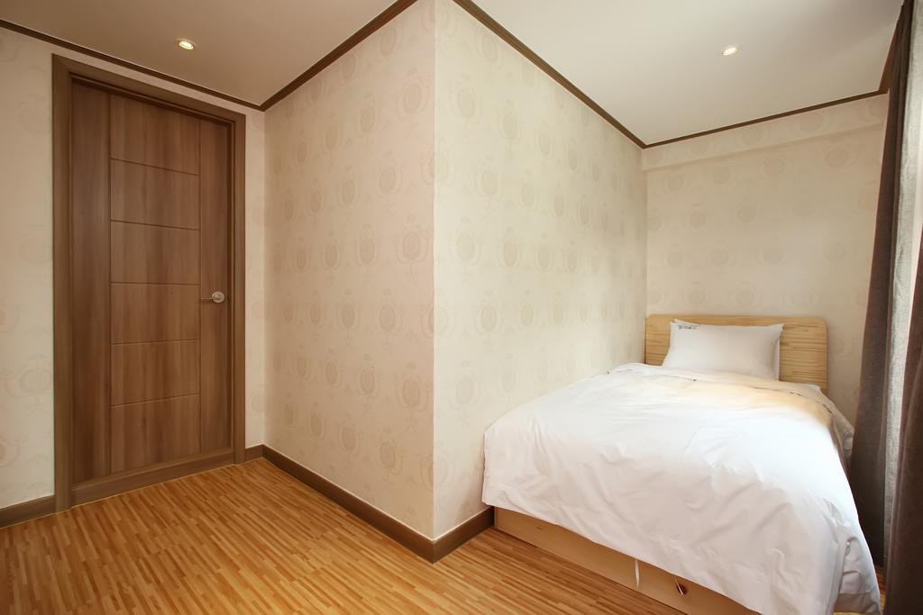 Traum Hotel & Condo Gapyeong Exterior foto